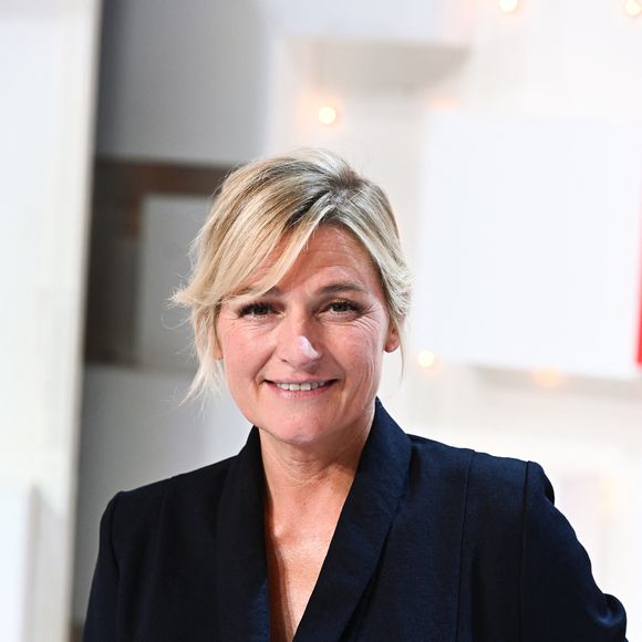 Exclusif - Anne-Elisabeth Lemoine - Enregistrement de l'émission "Vivement Dimanche", présentée par M.Drucker et diffusée le 19 novembre sur France 3, au Studio Gabriel à Paris
© Guillaume Gaffiot / Bestimage