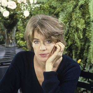 Figure emblématique de la chanson française, Françoise Hardy était une véritable amoureuse de Paris.

Archives - En France, à Paris, portrait de Françoise Hardy à son domicile.

© Bestimage