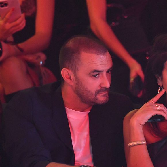 Mais il y a une scène que tous les couples ont vécue au moins une fois dans leur vie 

Cyril Lignac et Déborah - Front Row du défilé Etam Live Show 2023 au Palace à Paris le 26 septembre 2023. © Veeren / Bestimage