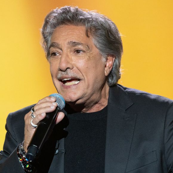 Exclusif - Frédéric François lors de l'enregistrement de l'émission "La Boîte à secrets", présentée par F.Bollaert et diffusée le 16 janvier 2026 sur France 3, dans les studios du Lendit à Saint-Denis, France, le 16 décembre 2025. © Cyril Moreau/Bestimage