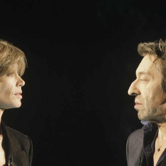 L'artiste disparu en 1991 des suites d'une crise cardiaque était très proche d'innombrables stars, à l'instar de Jacques Dutronc ou encore de son ancienne compagne Françoise Hardy.

Archives En France, à Paris, sur le plateau de l'émission "Télé Zèbre", Françoise HARDY et Serge GAINSBOURG (Jean Lenoir via Bestimage).