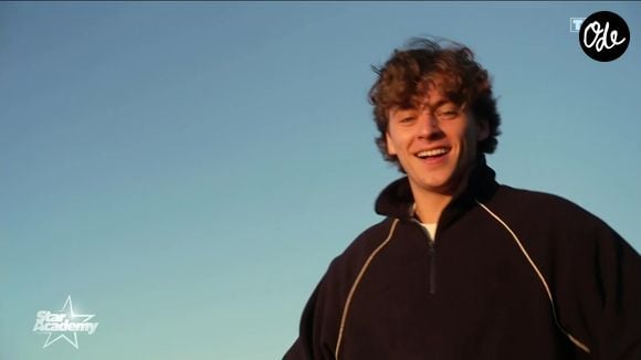 Passionné de hockey sur glace depuis l’âge de sept ans, il pratique ce sport depuis l’enfance.

Félix fait partie des candidats de la nouvelle promotion de la "Star Academy". TF1