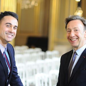 Exclusif -   Stéphane Bern et son compagnon Yori Bailleres . M.Drucker reçoit la médaille de Commandeur de la Légion d’honneur par le président de la République Française Emmanuel Macron au palais de l'Elysée à Paris, le 13 février 2025.
© Guillaume Gaffiot / Bestimage