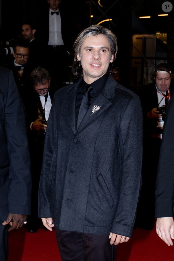 Orelsan - Montée des marches du film « Omar la fraise (The King of Algiers) » lors du 76ème Festival International du Film de Cannes, au Palais des Festivals à Cannes. Le 19 mai 2023 © Jacovides-Moreau / Bestimage