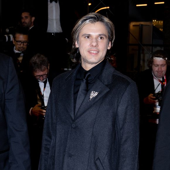 Orelsan - Montée des marches du film « Omar la fraise (The King of Algiers) » lors du 76ème Festival International du Film de Cannes, au Palais des Festivals à Cannes. Le 19 mai 2023 © Jacovides-Moreau / Bestimage