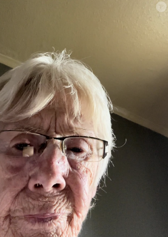 La tiktokeuse connue sous le pseudonyme d'Epic gamer grandma est morte à l'âge de 78 ans, le 21 décembre 2025 via Instagram @epicgamergrandma