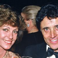 Chantal Nobel a été avec Sacha Distel : 40 ans après, sa fille Anne-Charlotte donne sa version de leur histoire