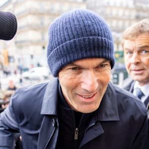 Le poste lui avait été proposé dès février 2025 par la FFF.

Zinédine Zidane - Arrivées à la cérémonie religieuse en hommage à Rolland Courbis en l’église de la Madeleine à Paris, France, le 14 janvier 2026. © Jacovides-Moreau/Bestimage