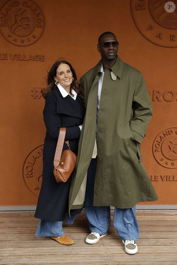 Omar Sy et sa femme Hélène lors des Internationaux de France de Tennis de Roland Garros 2025, à Paris, France, le 7 juin 2025.

© Cyril Moreau / Bestimage