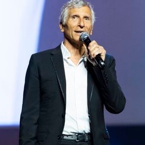 Mais ce n'est que pour une durée de deux semaines
Nagui - Scène du Gala de la Fondation Recherche Alzheimer placée sous le signe de l’émotion et du partage avec un concert unique sur le thème "2 générations chantent pour la 3ème" à l’Olympia à Paris le 17 mars 2025. © Olivier Borde - Bertrand Rindoff/Bestimage