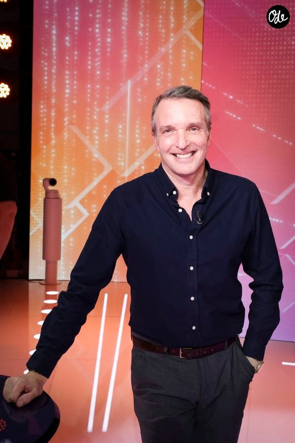 Exclusif - Stéphane Rotenberg, sur le plateau de TBT9 présenté par C.Hanouna, et diffusé en direct sur W9, Paris, France, le 07 novembre 2025. © Jack Tribeca / Bestimage 
Jack Tribeca / Bestimage