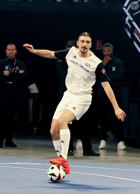 Pierre Garnier - Match de futsal lors de la nouvelle édition du Foot-Concert organisé par le Réseau A.Ma.N.D./Huntington Avenir à la LDLC Arena à Lyon le 11 Novembre 2024. Cet événement solidaire unique en France rassemble le sport et la musique pour lutter contre les maladies neurodégénératives. © Dominique Jacovides/Bestimage