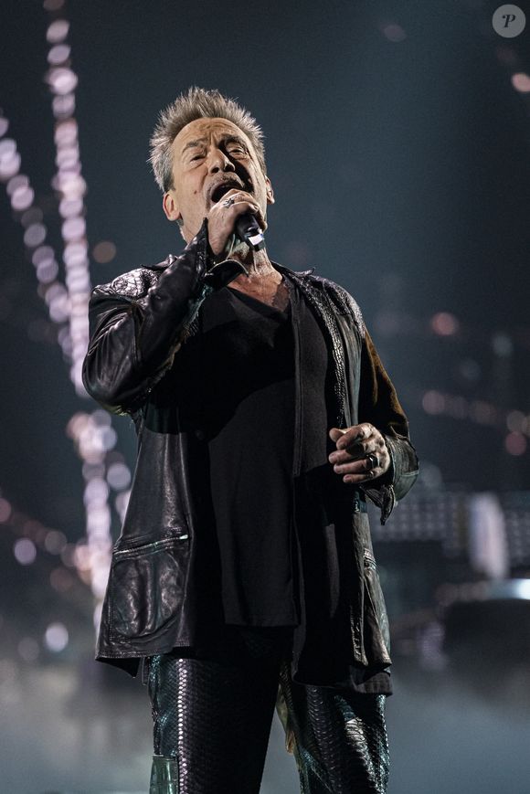 Exclusif - Florent Pagny - Concert hommage à Johnny Hallyday "Que je t'aime" à l'AccorHotels Arena Paris Bercy à Paris. Le 14 septembre 2021. © Borde-Jacovides-Moreau / Bestimage
