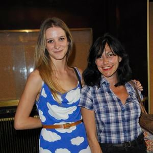 Malgré les critiques, la chanteuse avait choisi de remonter sur scène peu après le drame.

Lio et sa fille Nubia lors du défilé de mode haute-couture automne-hiver 2012/2013 "Frank Sorbiers" au théâtre Antoine à Paris, le 4 juillet 2012. © Bestimage