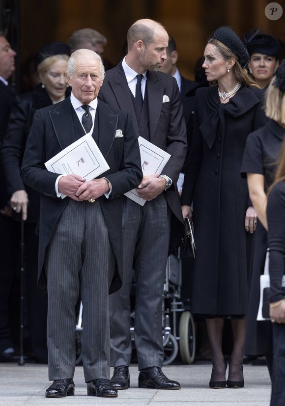 La famille royale durant les obsèques de la duchesse de Kent dans la cathédrale de Westminster à Londres le 16 septembre 2025. © Dana Press / Bestimage