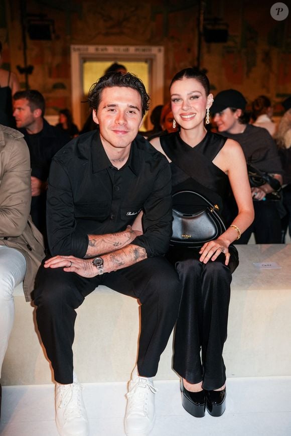 Brooklyn Beckham et sa femme Nicola Peltz - Personnalités au défilé de mode printemps-été 2025 "Balmain" lors de la fashion week de Paris. Le 25 septembre 2024
© Lucia Sabatelli / Bestimage