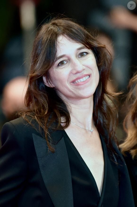 Charlotte Gainsbourg  - Montée des marches du film «Jane par Charlotte» lors du 74ème Festival International du Film de Cannes. Le 7 juillet 2021