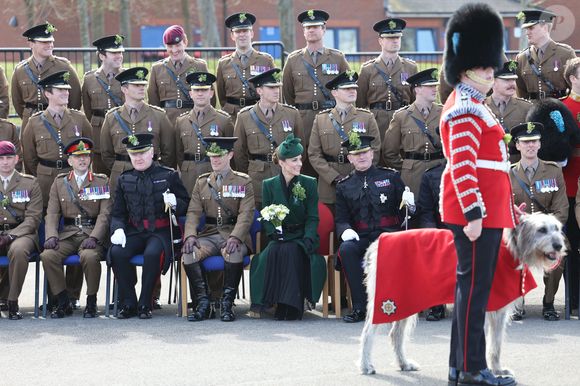 Catherine (Kate) Middleton, princesse de Galles, assiste au défilé de la Saint-Patrick des Irish Guards à la caserne de Mons à Aldershot, le 17 mars 2026, à l'occasion de la St Patrick.
PA Photo/ Bestimage
