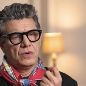 Marc Lavoine n'est jamais parvenu à se remettre du décès de sa mère disparue en 2011.

Marc Lavoine se confie sur la douleur de la perte de sa maman