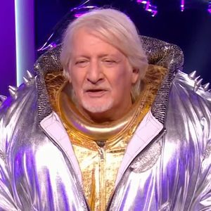 Le Rhinocéros a été éliminé de "Mask Singer 2025" lors du lancement de la septième saison. Patrick Sébastien se cachait sous le costume et aucun enquêteur ne l'avait trouvé. TF1, le 2 mai 2025.