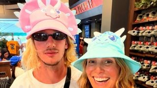Paul Mirabel et Laury Thilleman en vacances ensemble,  l'album de leur voyage à des milliers de kilomètres de la France