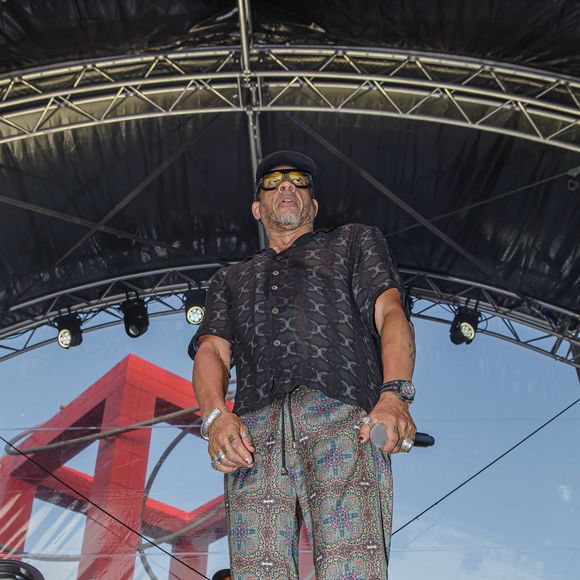 JoeyStarr en concert gratuit a Béthune dans le cadre du Feu d'artifice du 13 juillet 2025. © Stéphane Vansteenkiste/Bestimage