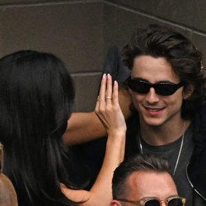 Kylie Jenner et Timothée Chalamet lors de la finale masculine opposant Novak Djokovic à Daniil Medvedev lors de l'US Open Tennis 2023, à New York, le 10 septembre 2023.  

Photo : Agence / Bestimage
