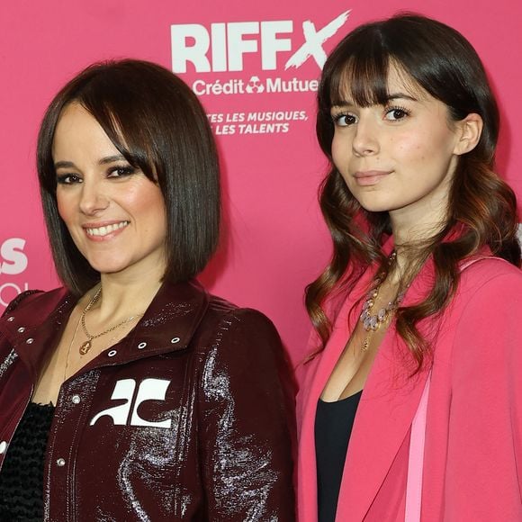 Alizée (Alizée Jacotey) avec sa fille Annily Chatelain - Première du film "Mean Girls" au Grand Rex à Paris. COADIC GUIREC / BESTIMAGE