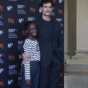 Louis Garrel et sa fille Oumy (Céline) - Première du film "La croisade" lors du 69ème Festival International du Film de San Sebastian. Le 18 septembre 2021 AGENCE / BESTIMAGE