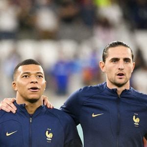 GRIEZMANN Antoine (FRA) / MBAPPE Kylian (FRA) / RABIOT Adrien (FRA) - Match « France - Pologne » (3-1) lors de la Coupe du Monde 2022 au Qatar, le 4 décembre 2022. L'équipe de France est qualifiée pour les quarts de finale.  © JB Autissier / Panoramic / Bestimage