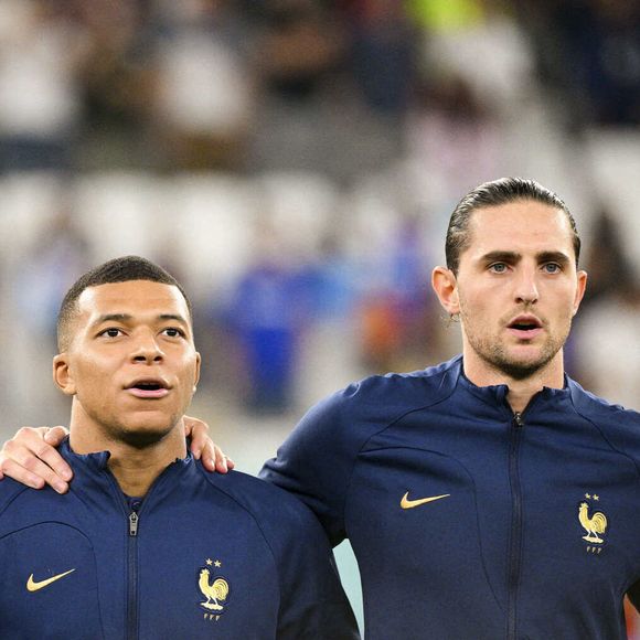 GRIEZMANN Antoine (FRA) / MBAPPE Kylian (FRA) / RABIOT Adrien (FRA) - Match « France - Pologne » (3-1) lors de la Coupe du Monde 2022 au Qatar, le 4 décembre 2022. L'équipe de France est qualifiée pour les quarts de finale.  © JB Autissier / Panoramic / Bestimage