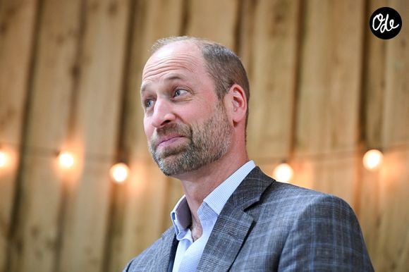 Le prince de Galles (le prince William) lors d'une visite au centre Apricot, à Dartington, près de Totnes, afin de découvrir comment cette structure est devenue une entreprise à la fois rentable et pionnière sur le plan environnemental, avec un chiffre d'affaires annuel de 1,3 million de livres sterling, tout en atteignant la neutralité carbone et en augmentant la biodiversité du site de 400 %. Photo prise le jeudi 18 juin 2026. © Hugh Hastings/PA Photo/Bestimage.