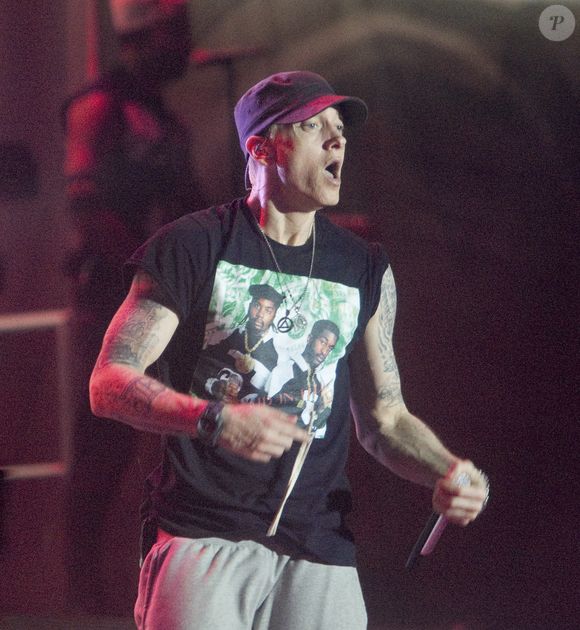 Eminem se produit au festival de musique de Squamish Valley 2014 (SVMF) à Squamish, en Colombie-Britannique, à environ une heure de route au nord de Vancouver, au Canada, le 10 août 2014. Photo par Heinz Ruckemann/UPI/ABACAPRESS.COM