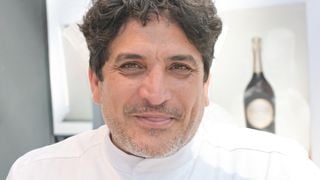 Le chef derrière le meilleur restaurant du monde signe la nouvelle adresse la plus convoitée de Saint-Tropez