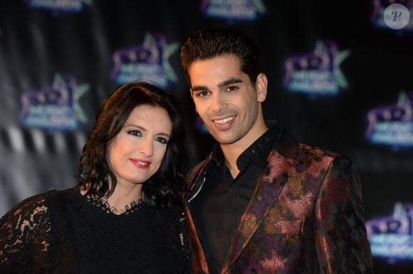 Christophe Licata et sa femme Coralie lors de la 18ème cérémonie des "NRJ Music Awards" au Palais des Festivals à Cannes © Rachid Bellak/Bestimage