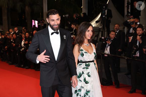 Karim Benzema et sa compagne Lyna Khoudri lors de la montée des marches du film « 13 jours 13 nuits » lors du 78ème Festival International du Film de Cannes. Le 23 mai 2025 
© Jacovides-Moreau / Bestimage