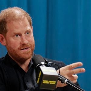 Il ne souhaite plus mentionner publiquement le prince Harry.

Le prince Harry, membre de la famille royale britannique exilé de son propre gré, a mis en garde les parents contre la publication de photos de leurs enfants sur les réseaux sociaux. Photo par JLPPA / Bestimage