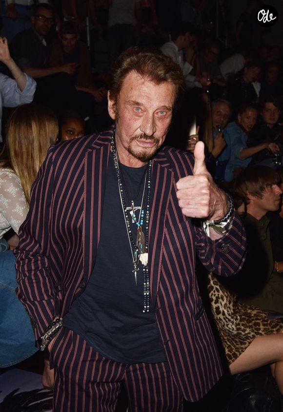 Photo d'archive : le chanteur Johnny Hallyday assiste au défilé Saint Laurent Homme printemps-été 2016 dans le cadre de la Fashion Week de Paris, le 28 juin 2015 à Paris, en France. Photo de Laurent Zabulon/ABACAPRESS.COM