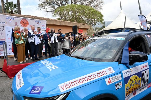 Le prince Albert II de Monaco a donné le départ de la 34eme édition du Rallye des Gazelles, depuis le chapiteau de Fonvieille à Monaco, en compagnie de Dominique Serra, la fondatrice et présidente du Rallye, de la marraine de coeur pour 2025, Luana Belmondo, Nadia Fettah Alaoui, la ministre de l'Economie et des Finances du Royaume du Maroc, du président du Conseil National Monégasque, Thomas Brezzo, et des personnalités du gouvernement, le 12 avril 2025 © Bruno Bebert / Bestimage