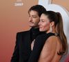 Très présente à ses côtés, Natasha soutient toujours son compagnon lors des grandes étapes de sa carrière.

Pierre Niney et sa femme Natasha Andrews - Photocall de la 50ème édition de la cérémonie des César à l'Olympia à Paris, France, le 28 février 2025 © Dominique Jacovides - Olivier Borde / Bestimage