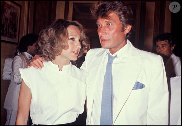 Nathali Baye et Johnny Hallyday en 1984.  RINDOFF-PATERSON / BESTIMAGE
