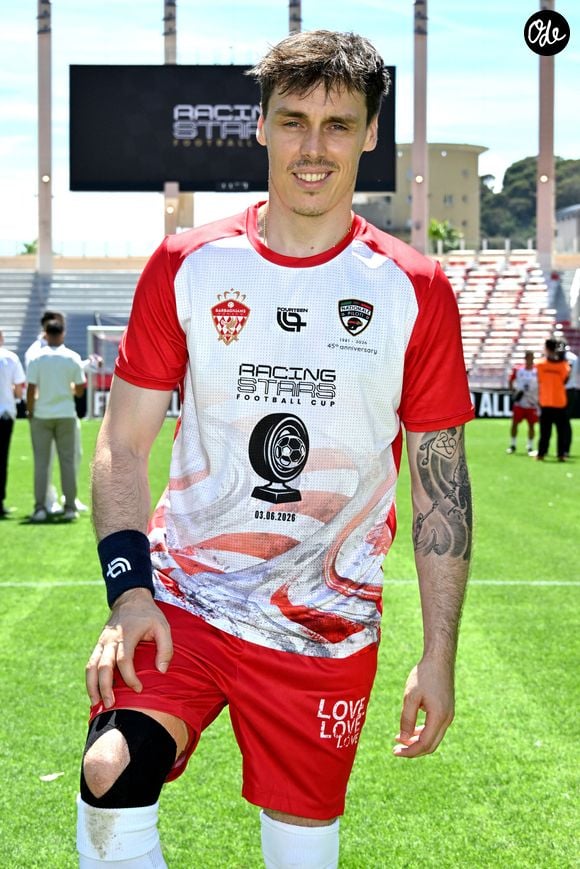 "Attention. Ce numéro est une usurpation d’identité et ce n’est pas mon numéro", a-t-il mis en garde.

Louis Ducruet (président des Barbagiuans) lors du match de football caritatif au stade Louis II de Monaco opposant les Barbagiuans aux pilotes de l'équipe Nazionale Piloti dans le cadre de la "Racing Stars Football Cup" le 3 juin 2026.

© Bruno Bebert / Bestimage