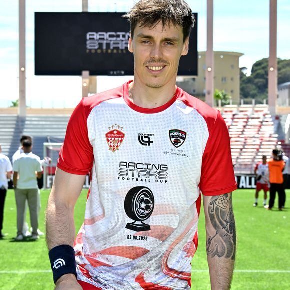 "Attention. Ce numéro est une usurpation d’identité et ce n’est pas mon numéro", a-t-il mis en garde.

Louis Ducruet (président des Barbagiuans) lors du match de football caritatif au stade Louis II de Monaco opposant les Barbagiuans aux pilotes de l'équipe Nazionale Piloti dans le cadre de la "Racing Stars Football Cup" le 3 juin 2026.

© Bruno Bebert / Bestimage
