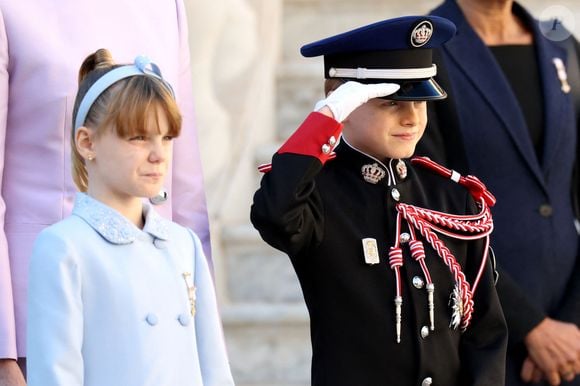 la princesse Gabriella, le prince héritier Jacques dans la cour du palais princier le jour de la fête nationale de Monaco le 19 novembre 2024.

© Jean-Charles Vinaj / Pool Monaco / Bestimage