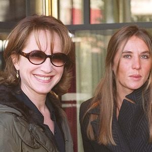 Nathalie Baye, Mathilde Seigner, déjeuner des nommés aux César, Fouquet's, plan américain.