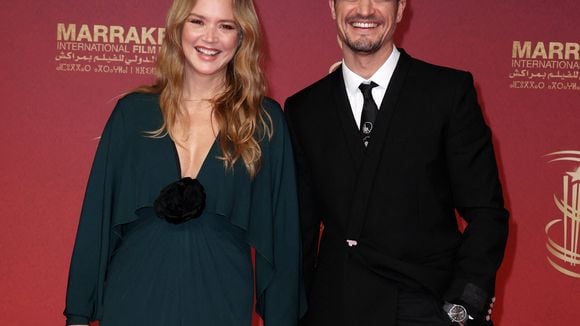 Virginie Efira évoque son histoire avec Niels Schneider, de 10 ans son cadet : "Pour des gens qui s'aiment, le temps s'évanouit totalement"