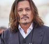 L'acteur explique que la peinture est pour lui un moyen d'exprimer ses émotions depuis de nombreuses années.

Johnny Depp au photocall de "Jeanne du Barry" lors du 76ème Festival International du Film de Cannes. © Dominique Jacovides/Cyril Moreau/Bestimage