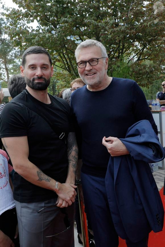 Exclusif - Hugo Manos et son compagnon Laurent Ruquier 
Inauguration de la place Line Renaud a Rueil-Malmaison le 22 Juin 2024.
© Jlppa / Bestimage