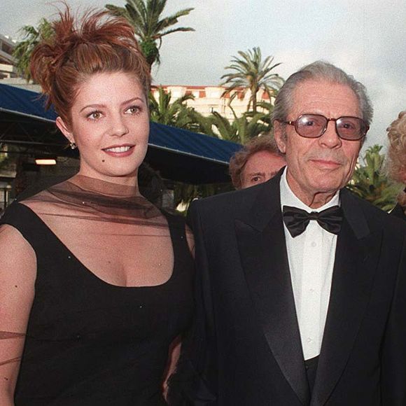 Il s'agissait de l'inauguration d'un square qui porte le nom de son père disparu : Marcello Mastroianni.

Chiara et Marcello Mastroianni au 49e Festival de Cannes en 1996.

Photo : Bestimage