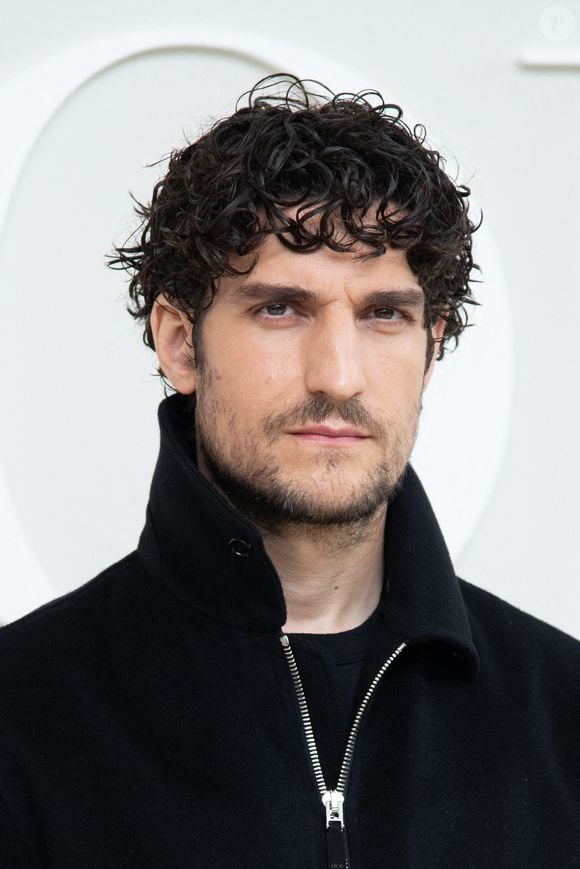 En effet, il n'y a pas que Louis qui est connu dans le monde du 7e Art

Louis Garrel assiste au défilé Dior Homme Menswear printemps/été 2025 dans le cadre de la semaine de la mode à Paris, France, le 21 juin 2024. Photo par Aurore Marechal/ABACAPRESS.COM